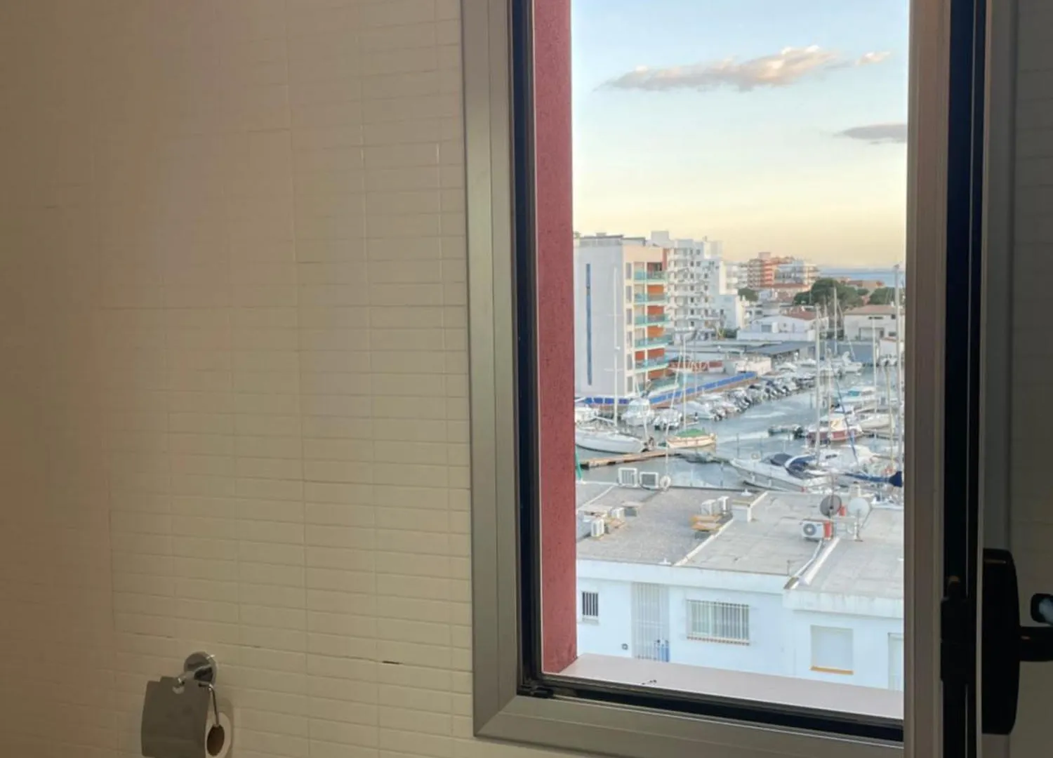 Magnifico Apartamento Cerca De La Playa Con Piscina - Roses 0*,  Spain